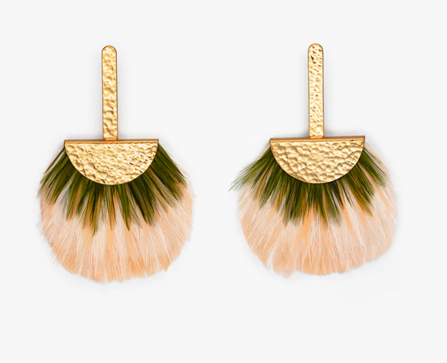 BR.ER.21936-1720:: LIMELIGHT GRECIAN EARRING.25
